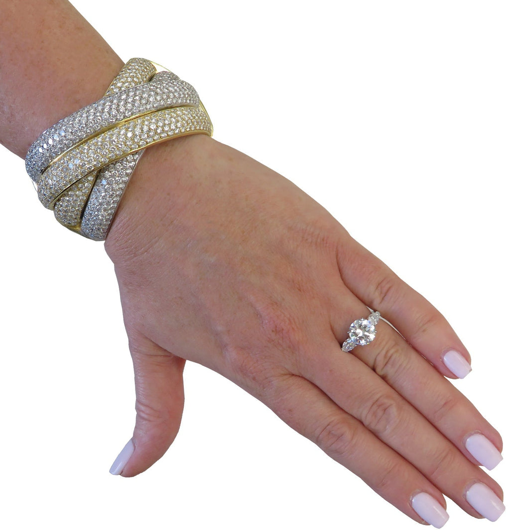 31 Carat Diamond Italian X Bangle Bracelet-V38302 Vivid Diamonds