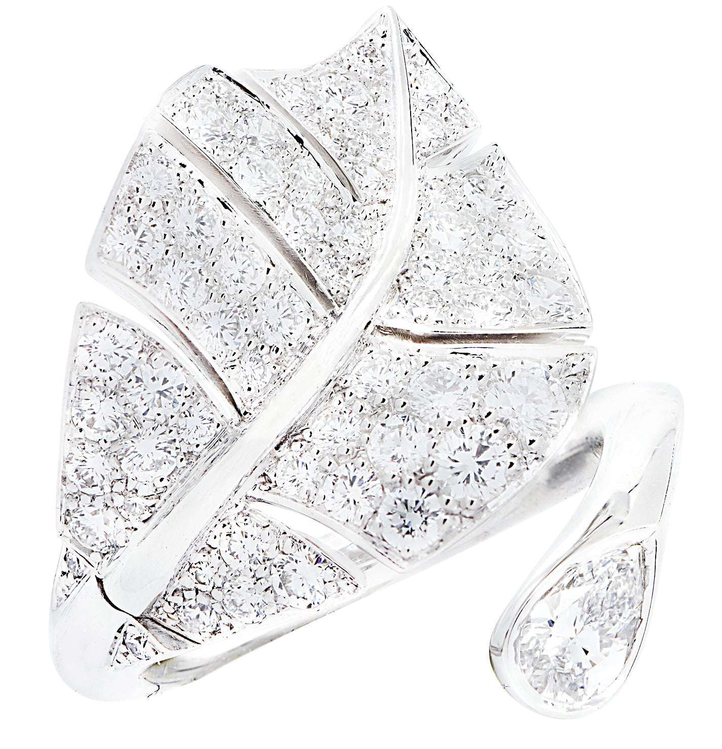 Van Cleef & Arpels Diamond Virevolte Between the Finger Leaf Ring -V46470 Vivid Diamonds