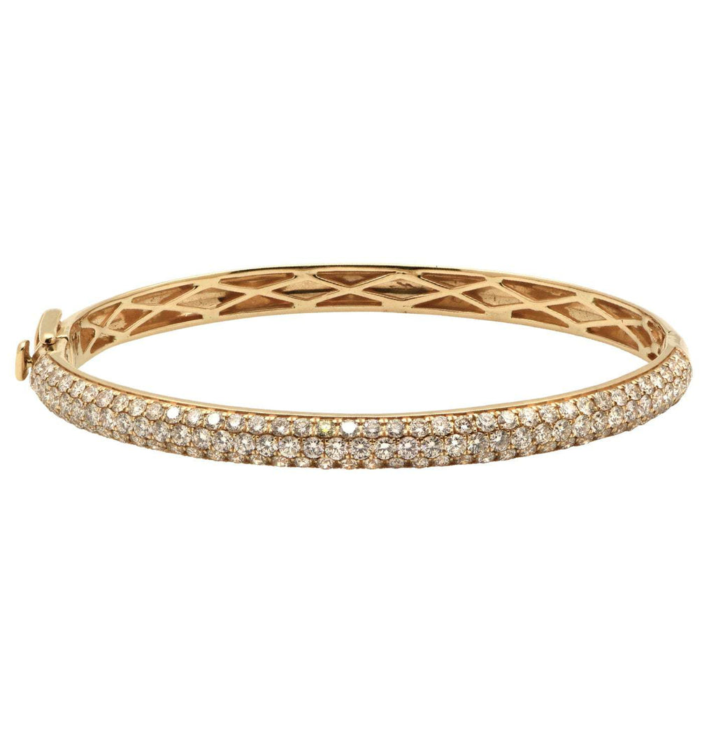 Elegant 14K Yellow Gold Diamond Bracelet with 3.82ct Round Brilliant Diamonds by Vivid Diamonds, highlighted by intricate diamond setting and luxurious craftsmanship.
