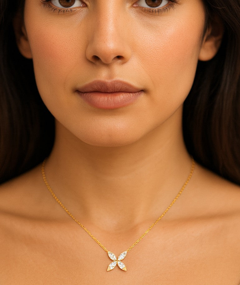 18k Yellow Gold & Diamond Necklace – V47877