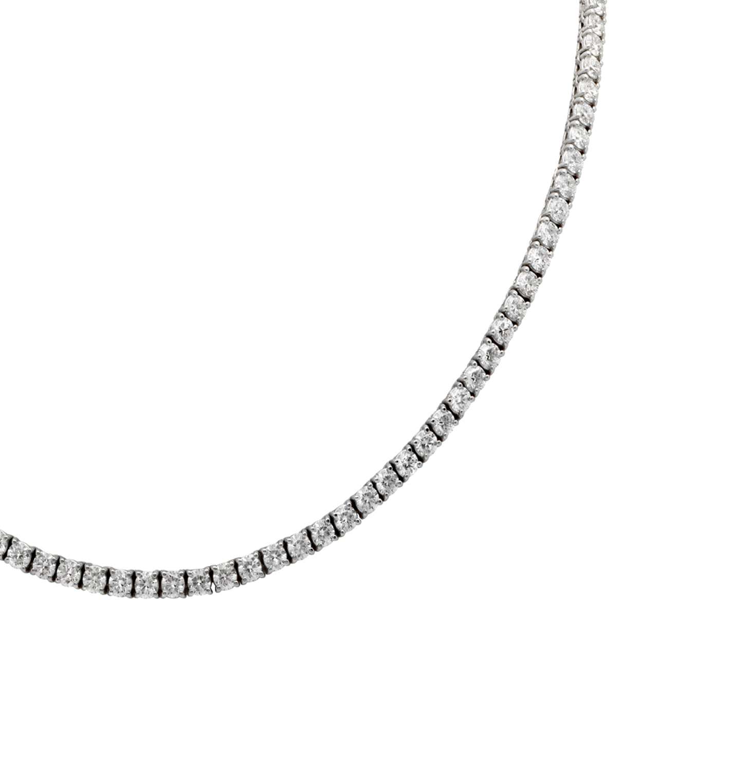 Elegant view of the 14K White Gold 12.18ct Diamond Riviere Necklace with 125 Round Brilliant Diamonds by Vivid Diamonds, highlighting the stunning craftsmanship and brilliance of each diamond.