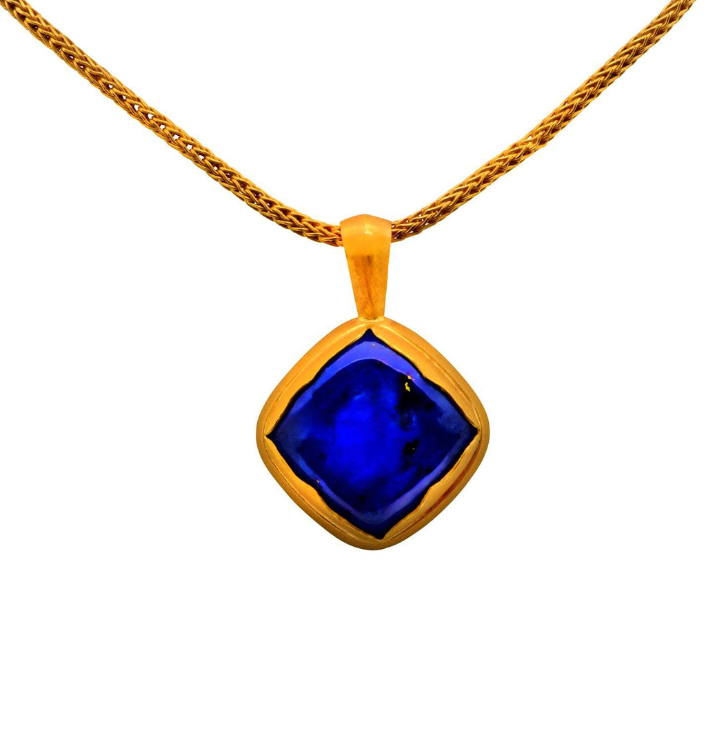Exquisite 22K Gold Lapis Lazuli Necklace from Vivid Diamonds, highlighting a radiant square lapis lazuli pendant, exemplifying luxurious statement jewelry craftsmanship.