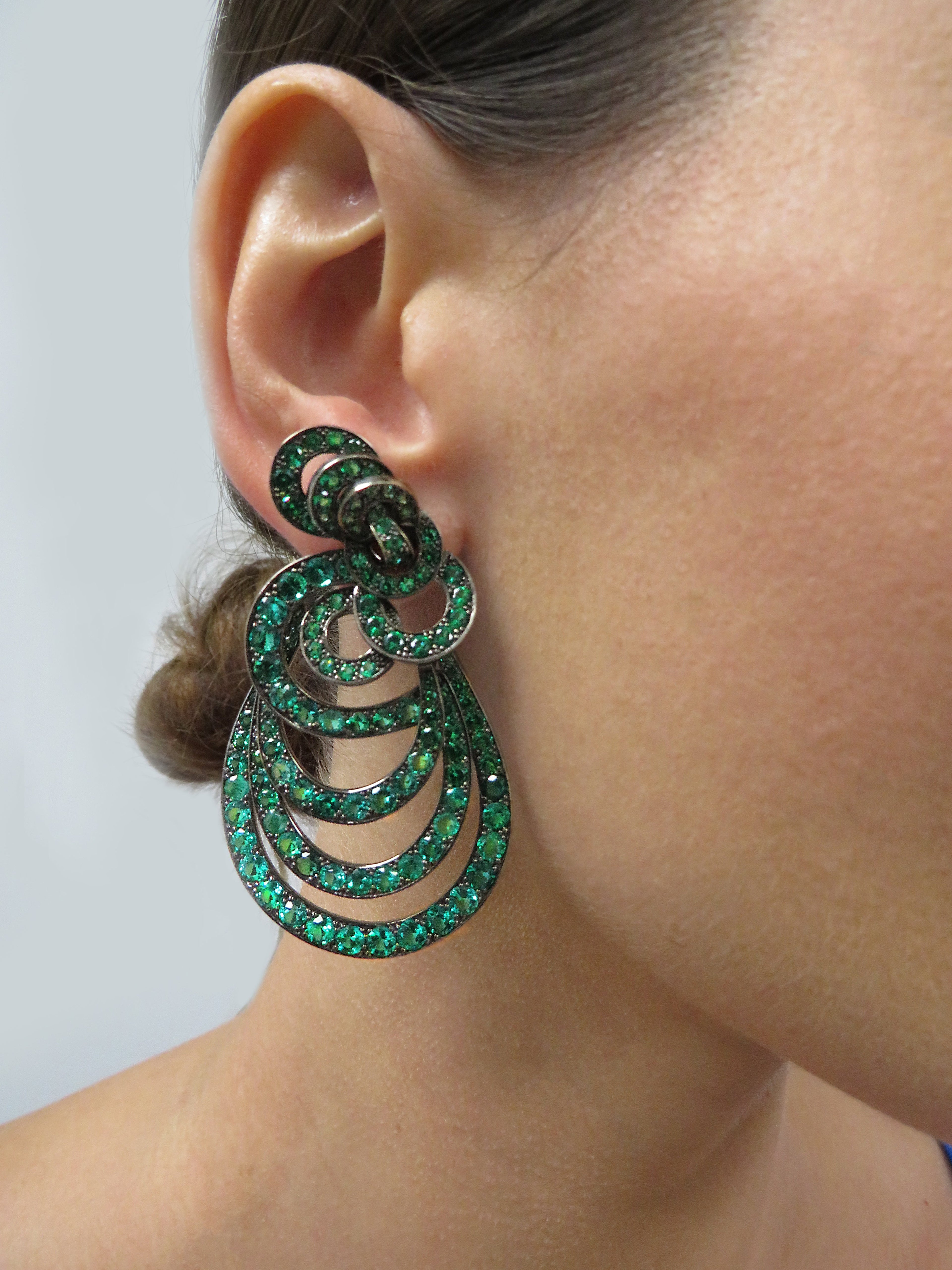 18 Carat Emerald Gypsy Style Earrings -V30162-1